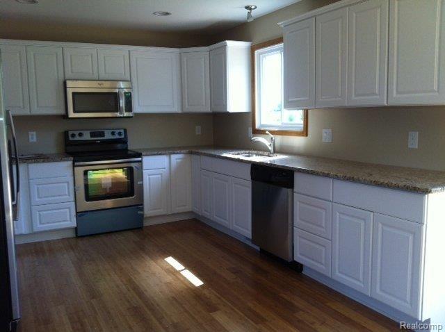 1615 North Nicholson Road Fowlerville, MI 48836 - Photo 4 of 21 Kitchen.jpg
