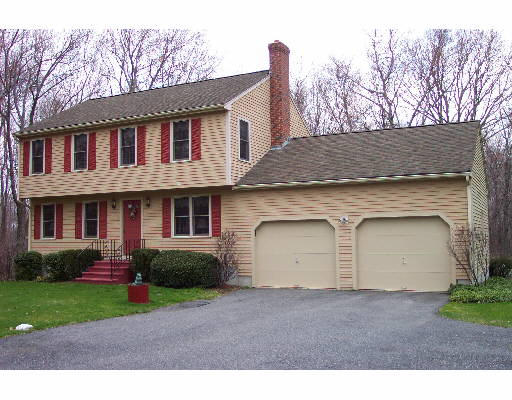 11 Whitewood Road Milford, MA 01757 - Photo 1 of 1 Gallery Image 1