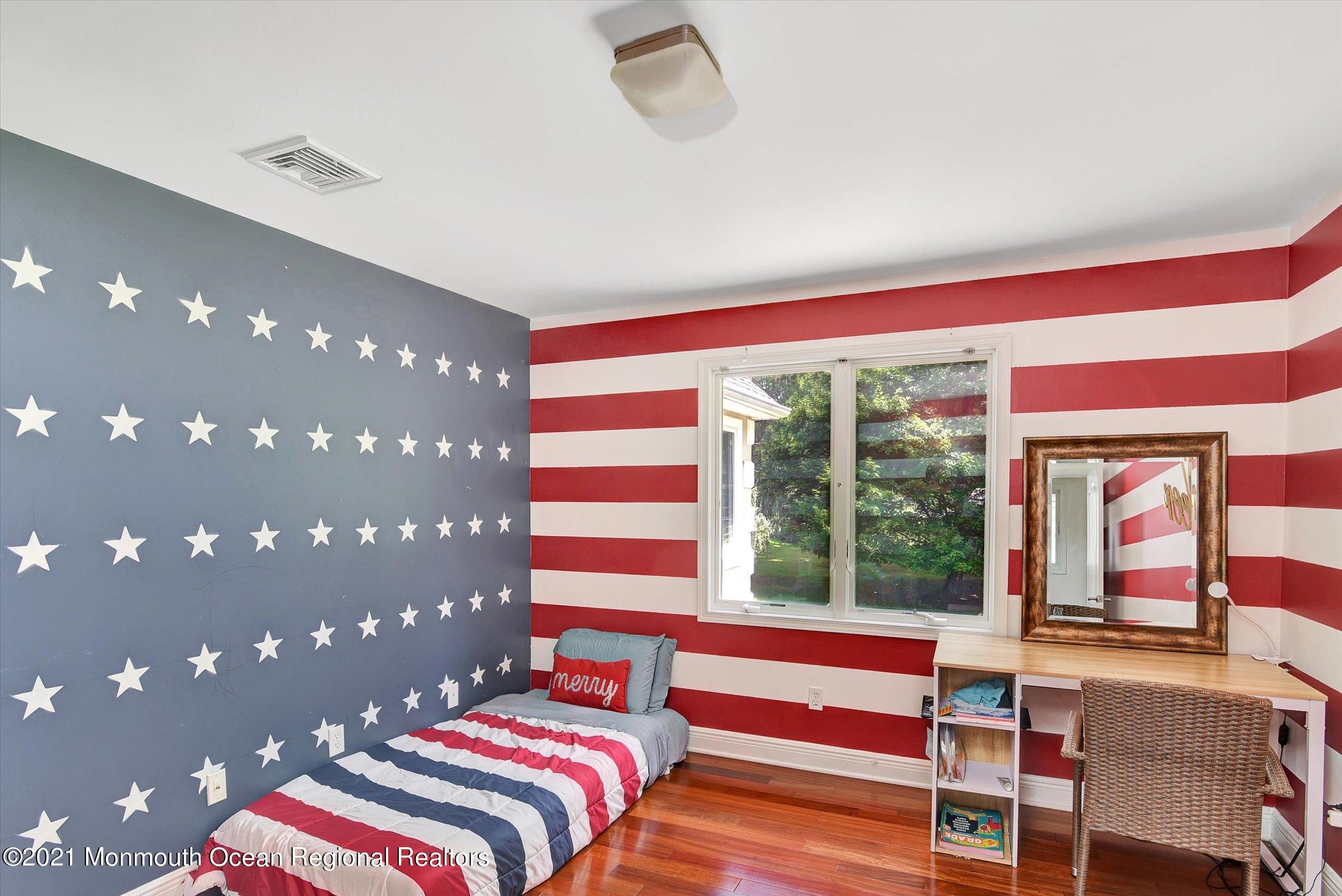 10 Syngle Way Morganville, NJ 07751 - Photo 17 of 36 17-Bedroom