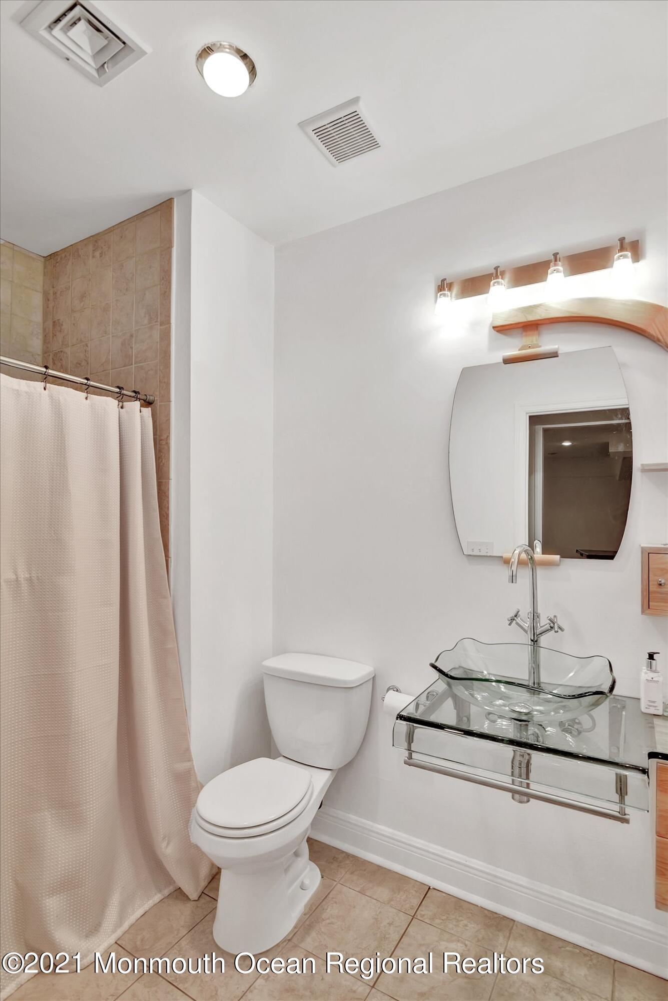 10 Syngle Way Morganville, NJ 07751 - Photo 25 of 36 25-Lower Level