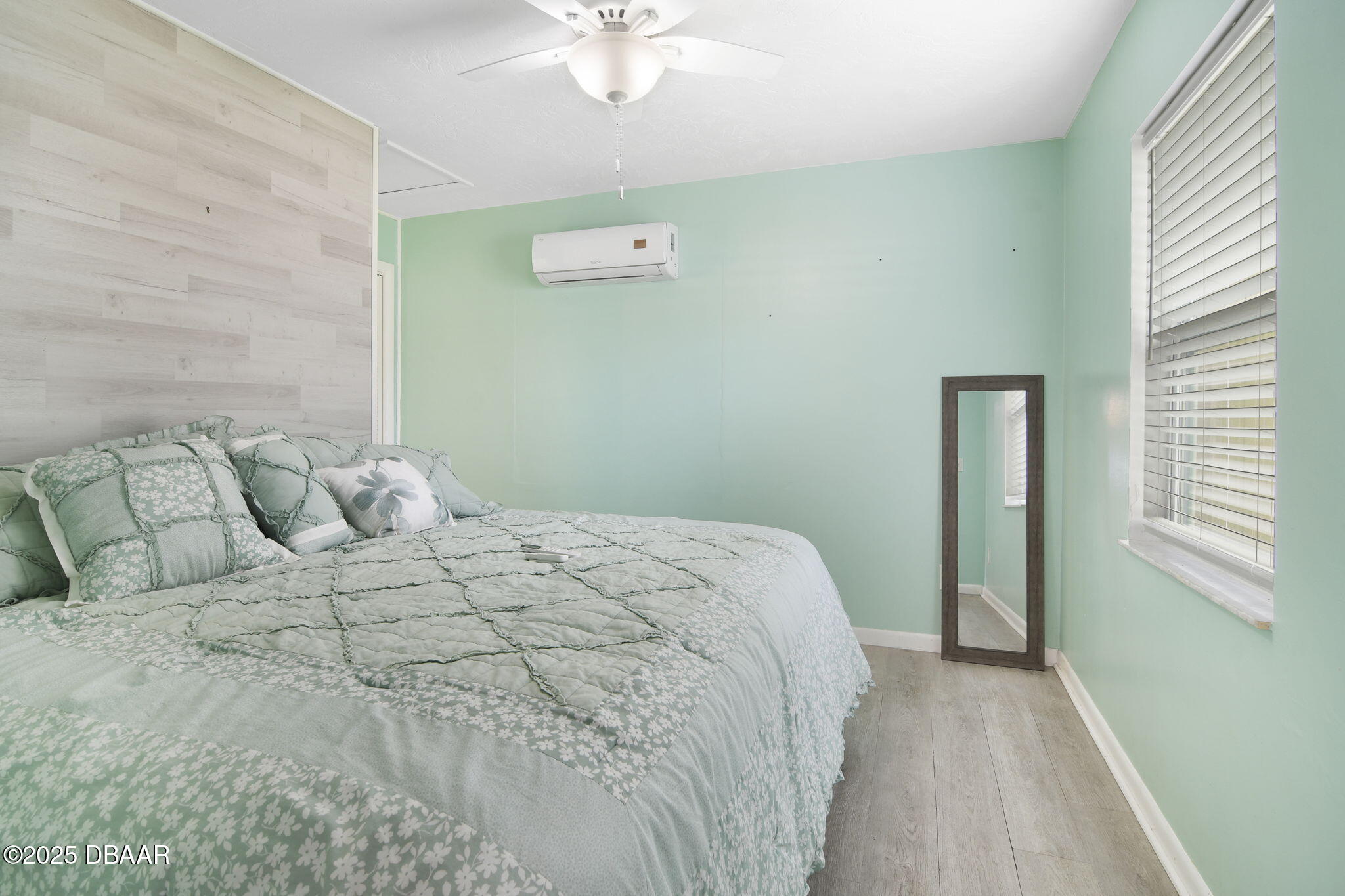916 Fernald Street Edgewater, FL 32132 - Photo 9 of 27 15-web-or-mls-WSL_7692