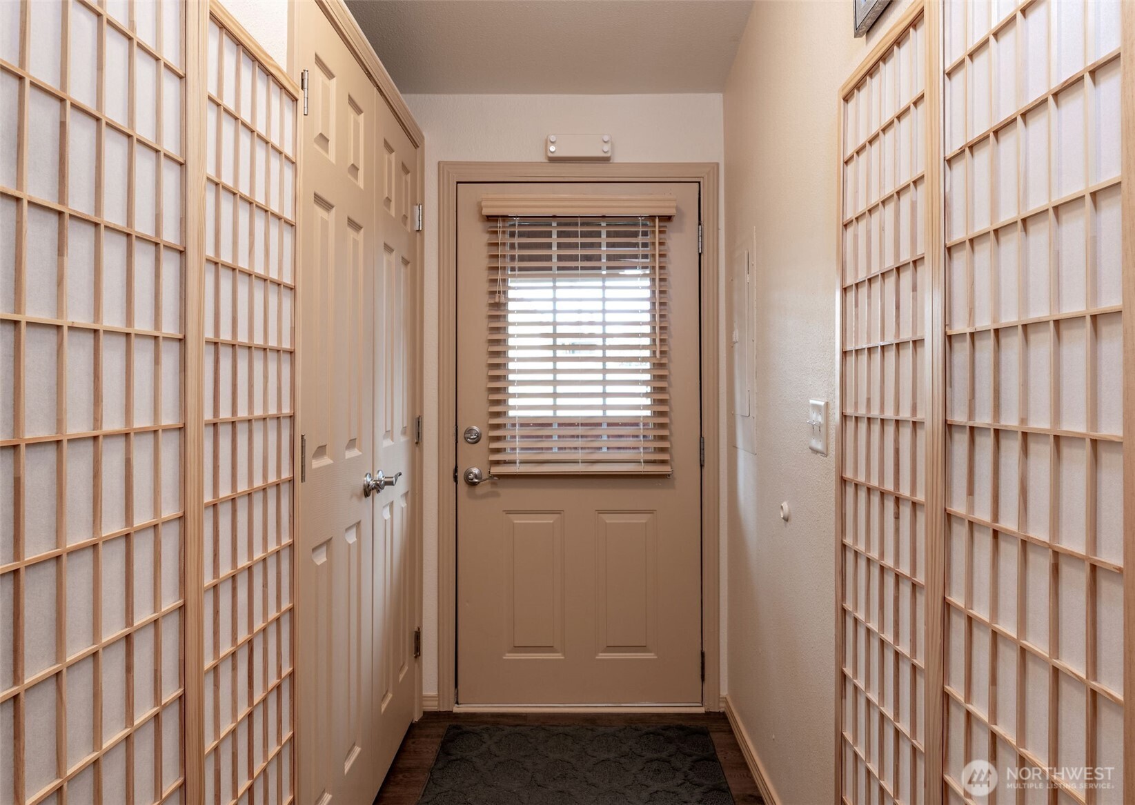 600 Northeast Lincoln Road, Unit 4 Poulsbo, WA 98370 - Photo 6 of 30