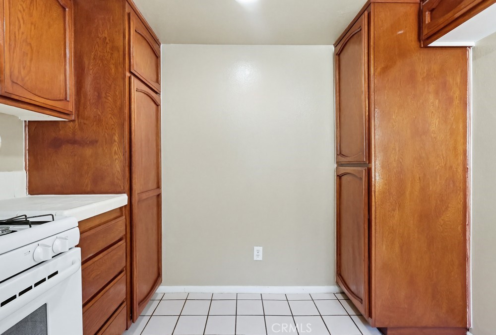 19018 Sherman Way, Unit 110 Reseda, CA 91335 - Photo 22 of 68