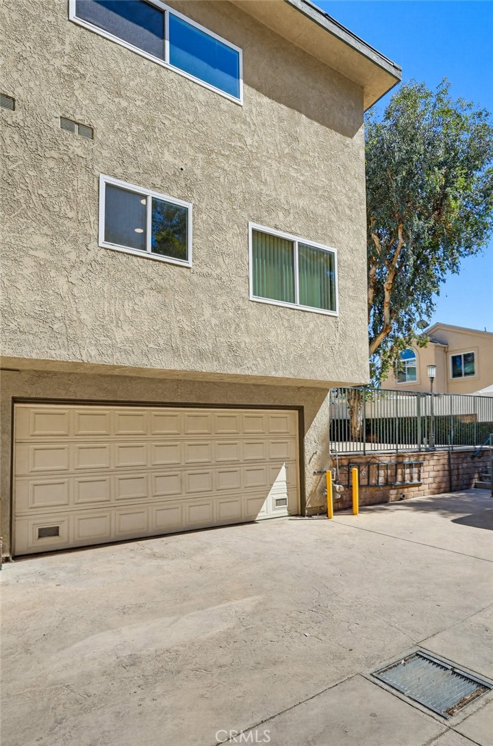 19018 Sherman Way, Unit 110 Reseda, CA 91335 - Photo 63 of 68 End unit