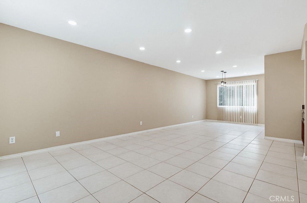 19018 Sherman Way, Unit 110 Reseda, CA 91335 - Photo 7 of 68 Open living room