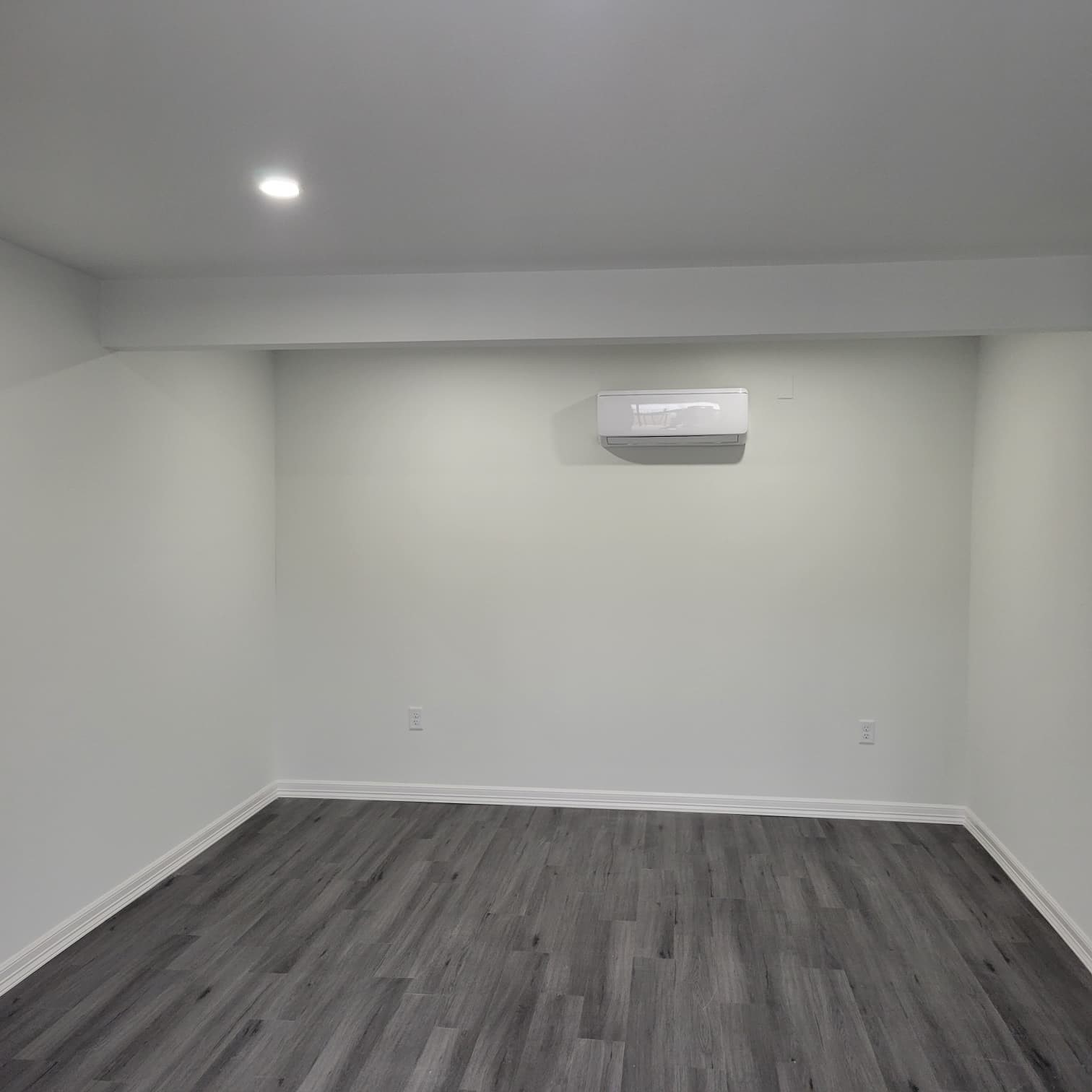 4312 Crane Street, Unit 11 Houston, TX 77026 - Photo 9 of 13 a view of an empty room