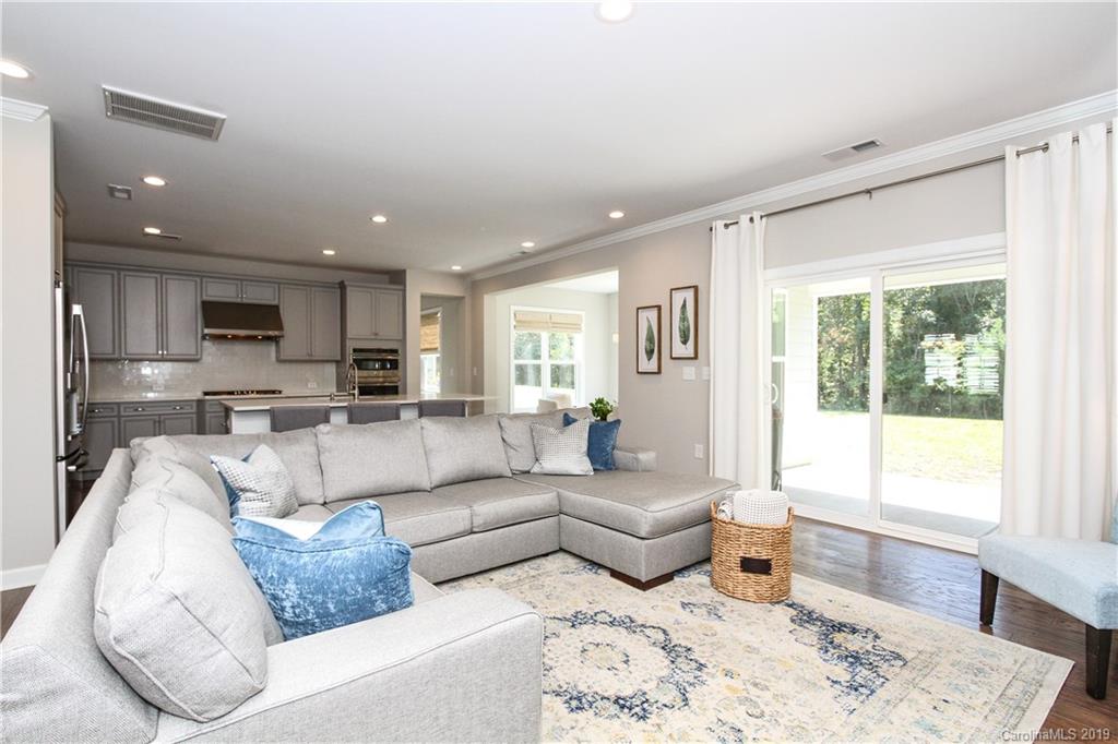 2721 Walker Road Matthews, NC 28105 - Photo 7 of 37