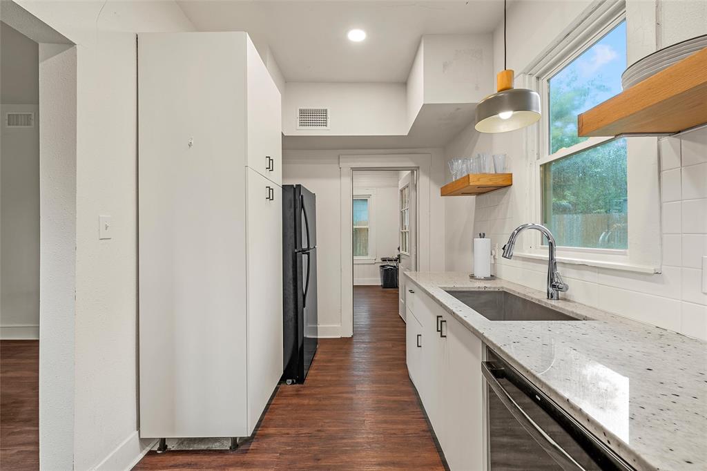 1609 Reuter Avenue Waco, TX 76708 - Photo 9 of 23