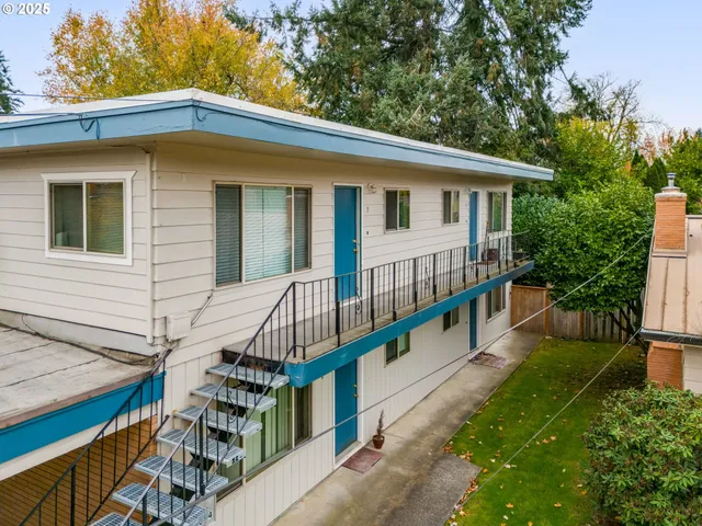 $880,000 | 409 Southeast Davis Street, McMinnville, OR 97128