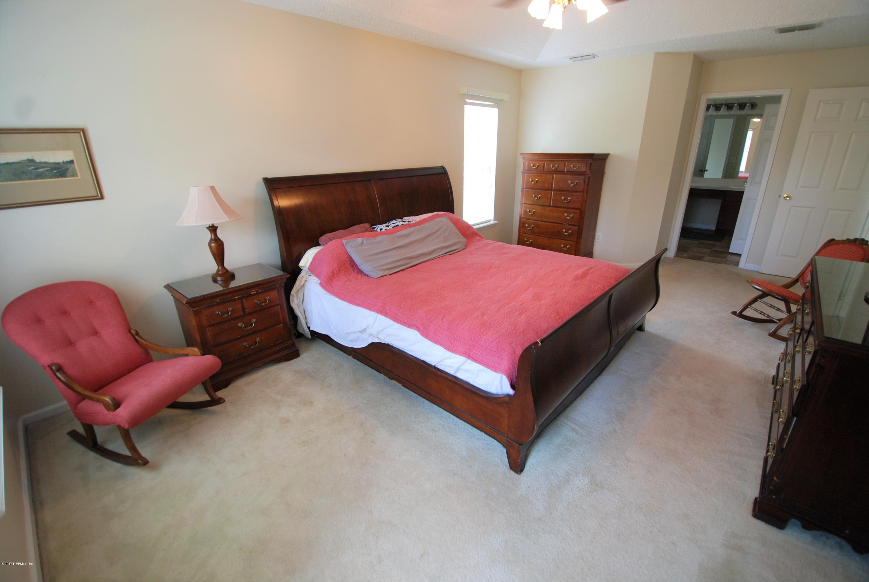 10101 Ford Road Bryceville, FL 32009 - Photo 17 of 33 Master BR v 2