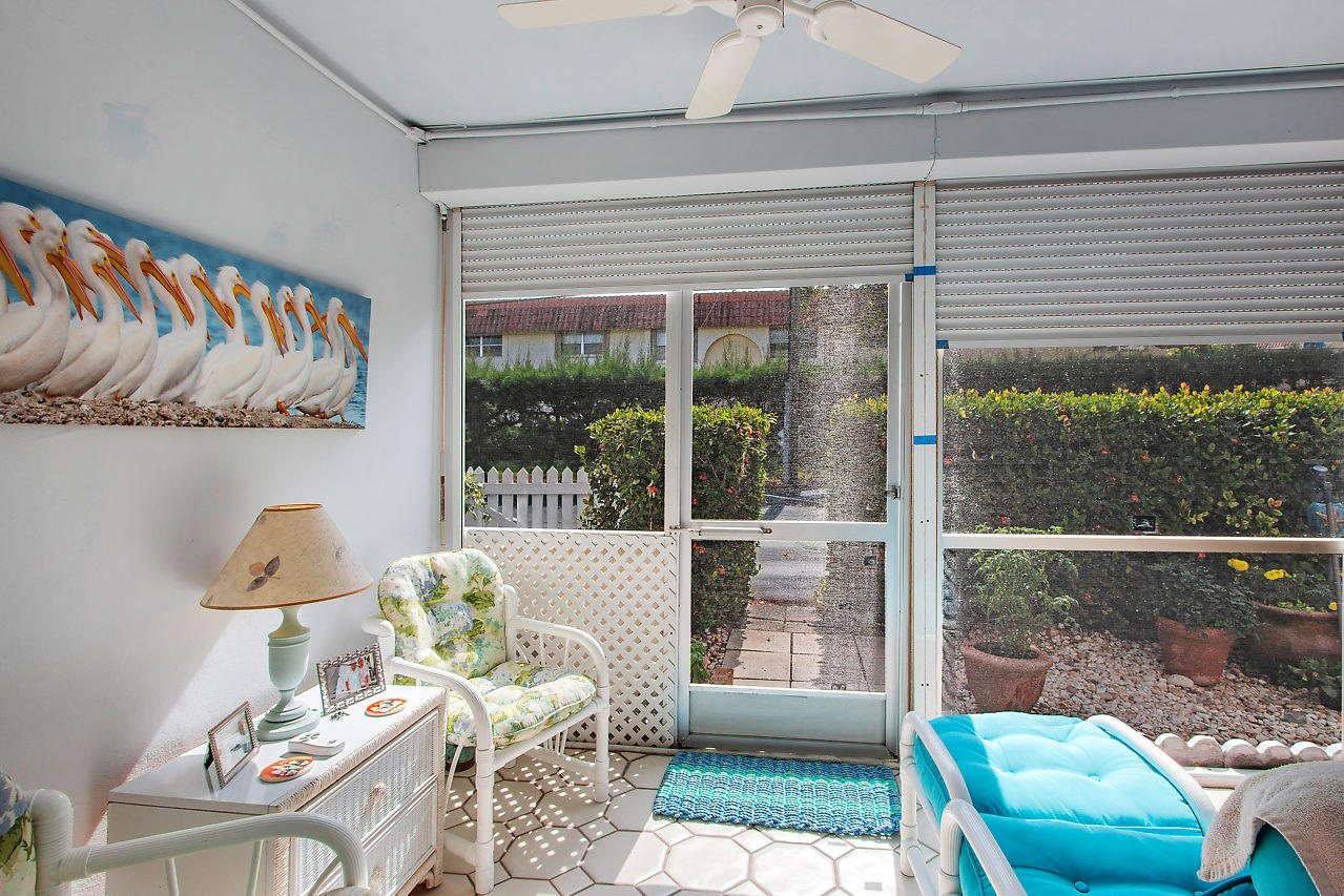 30 Southeast 13th Street, Unit A4 Boca Raton, FL 33432 - Photo 9 of 22 009-30SE13thSt-BocaRaton-FL-small
