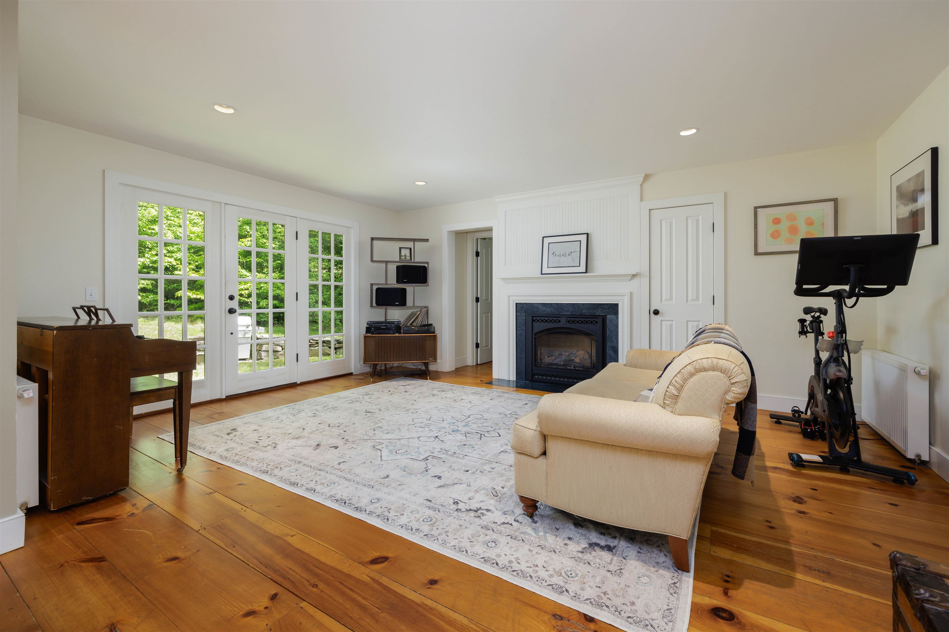 63 Royal Tyler Road Hartford, VT 05059 - Photo 12 of 39