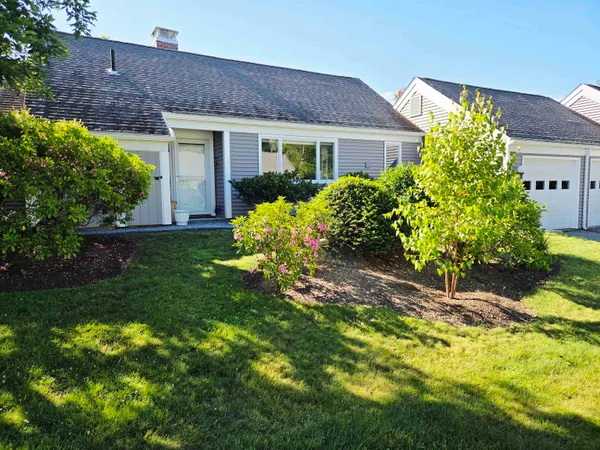 $564,000 | 65 Hilltop Place, Unit 65, New London, NH 03257