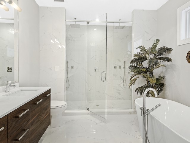 1938 North Ridgeway Avenue Chicago, IL 60647 - Photo 16 of 31