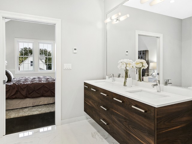 1938 North Ridgeway Avenue Chicago, IL 60647 - Photo 18 of 31