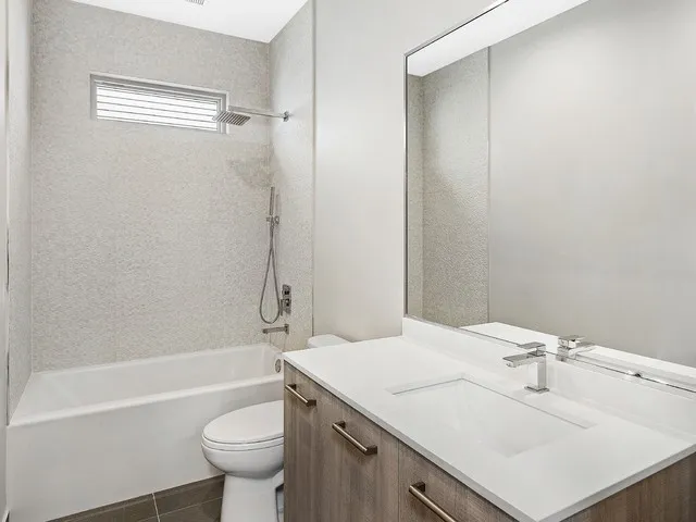 $5,750 | 1938 North Ridgeway Avenue, Chicago, IL 60647