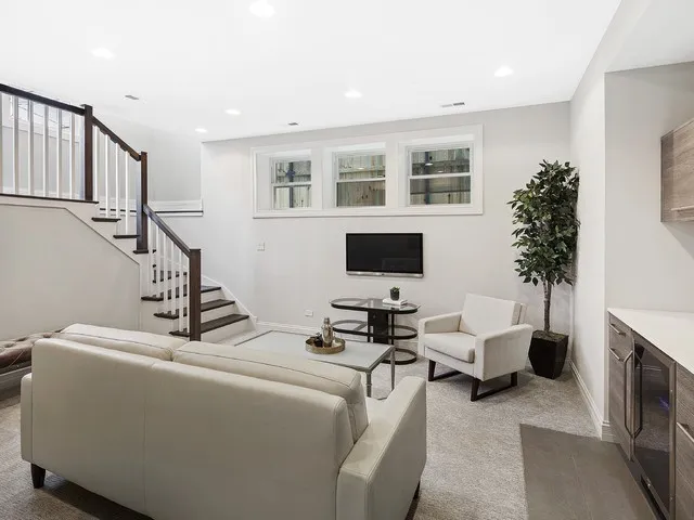 $5,750 | 1938 North Ridgeway Avenue, Chicago, IL 60647