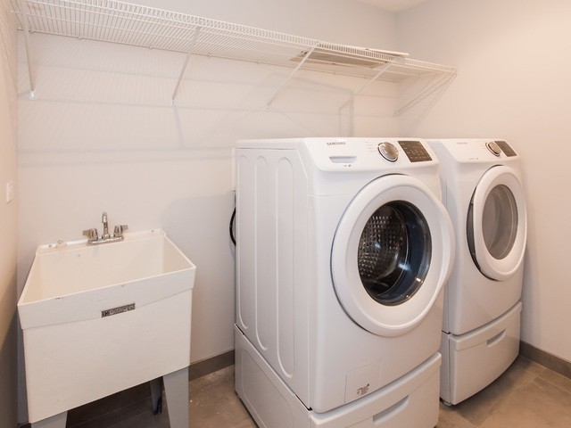 1938 North Ridgeway Avenue Chicago, IL 60647 - Photo 30 of 31