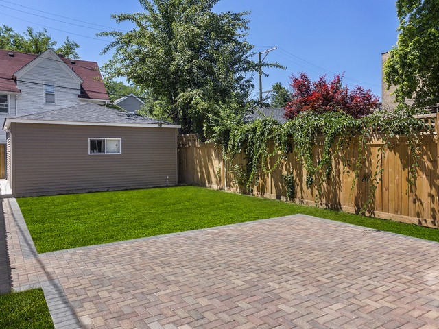 1938 North Ridgeway Avenue Chicago, IL 60647 - Photo 31 of 31