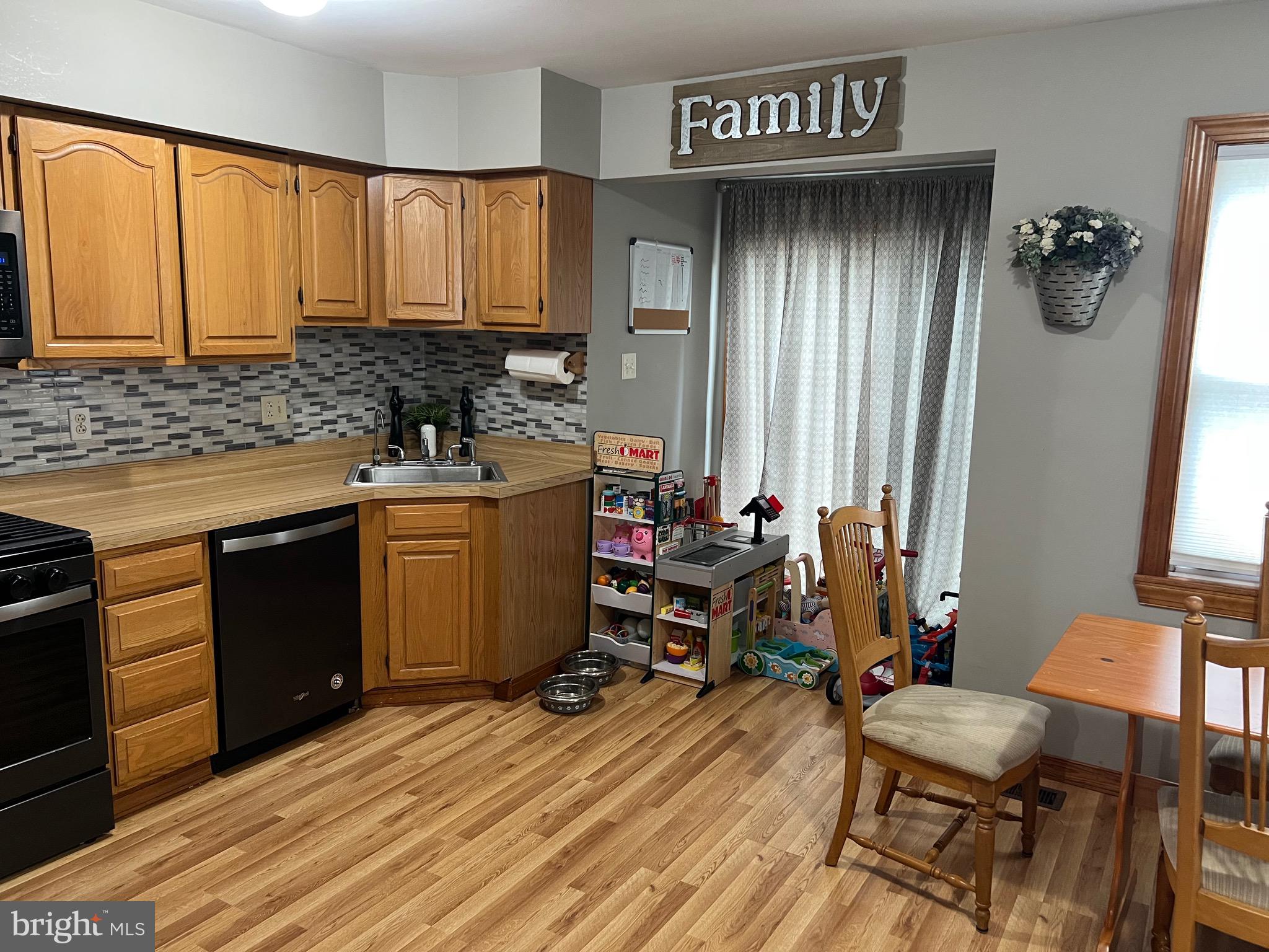 401 Marne Road Brooklawn, NJ 08030 - Photo 13 of 30