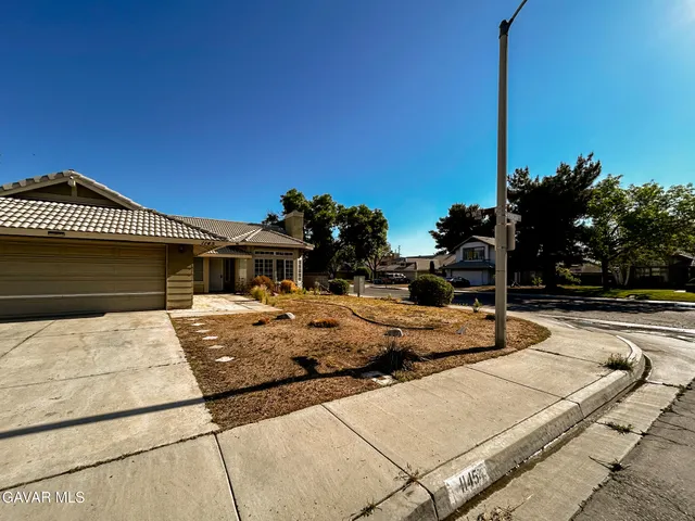 $2,950 | 1145 Robinson Court, Lancaster, CA 93535