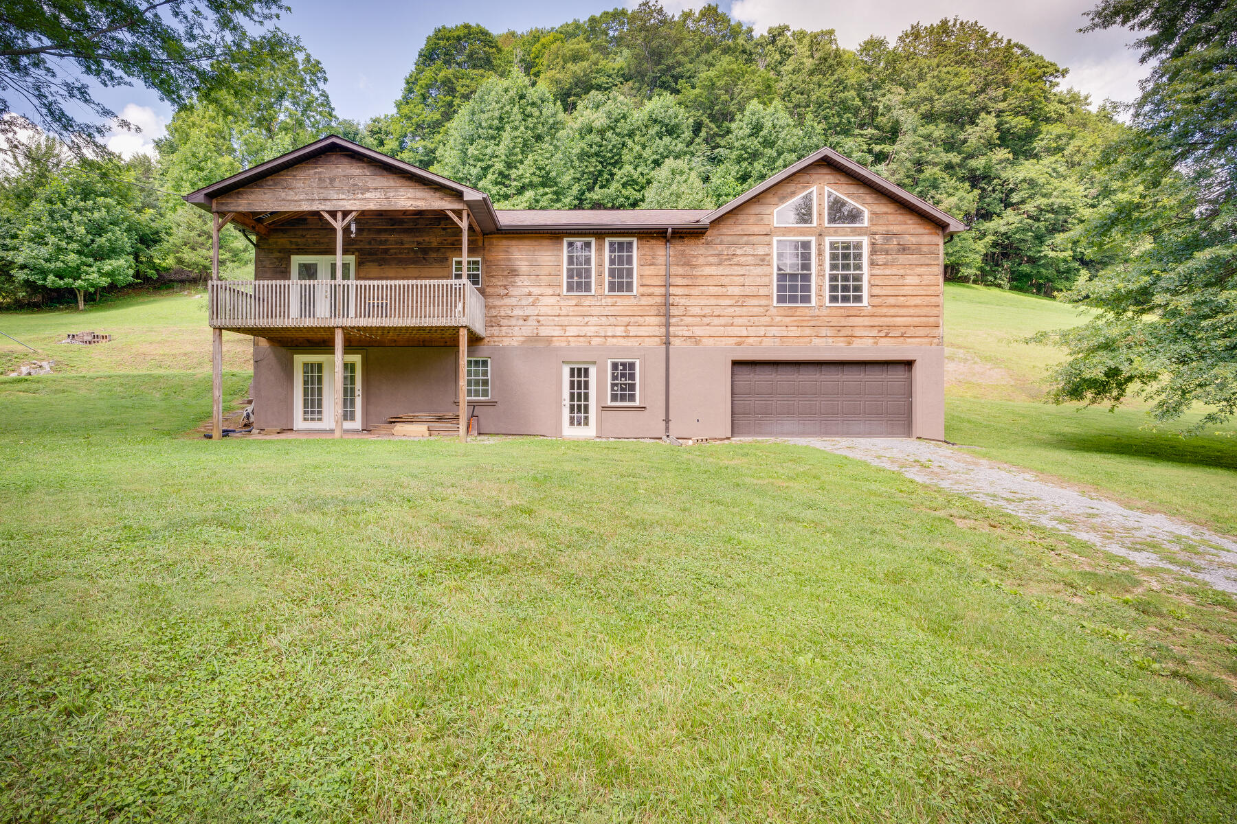 424 Toll Branch Road Johnson City, TN 37601 - Photo 1 of 41 001