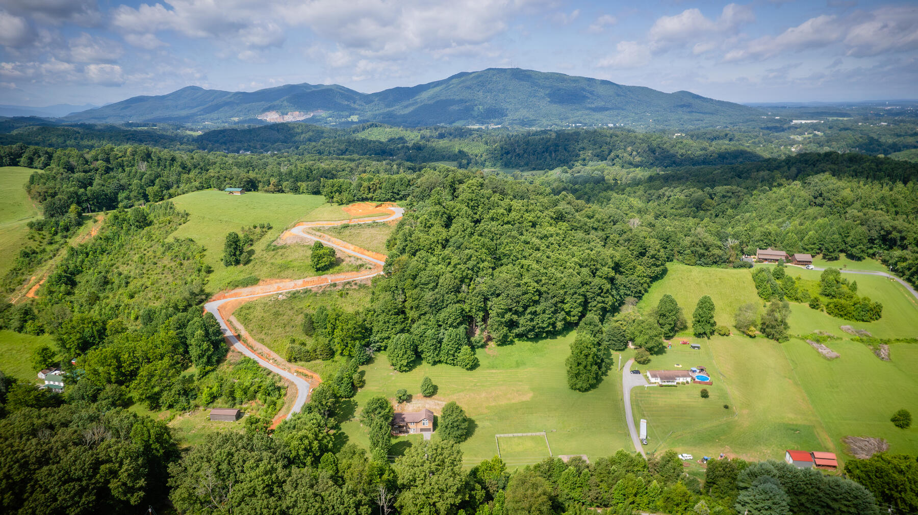 424 Toll Branch Road Johnson City, TN 37601 - Photo 37 of 41 102