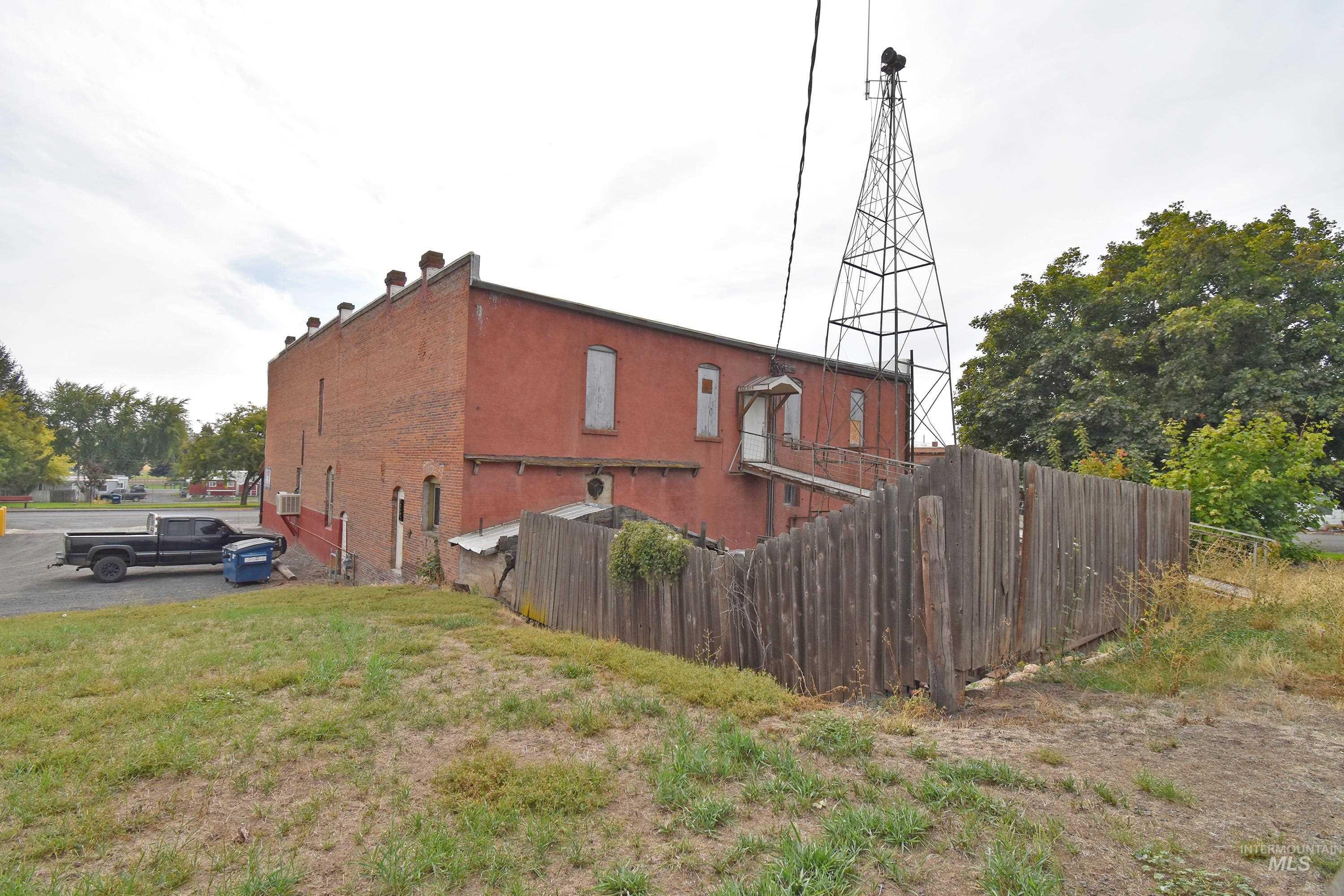 132 East Walnut Avenue Genesee, ID 83832 - Photo 2 of 50