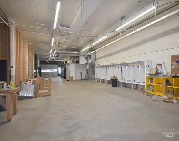 $270,000 | 132 East Walnut Avenue, Genesee, ID 83832