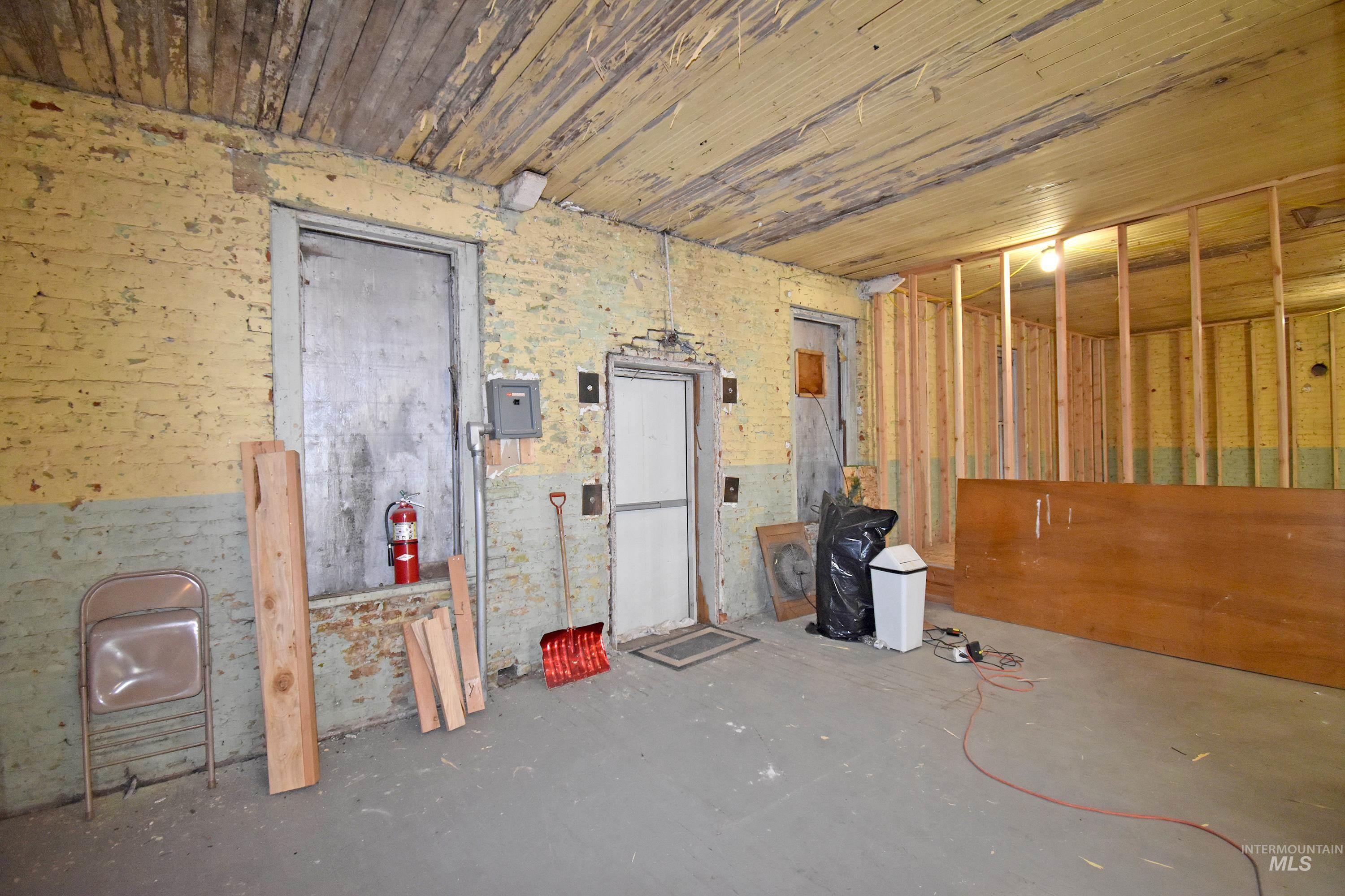 132 East Walnut Avenue Genesee, ID 83832 - Photo 3 of 50