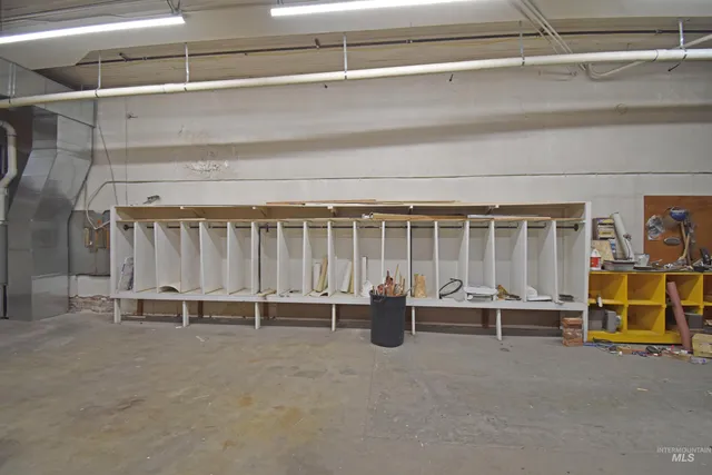 $270,000 | 132 East Walnut Avenue, Genesee, ID 83832