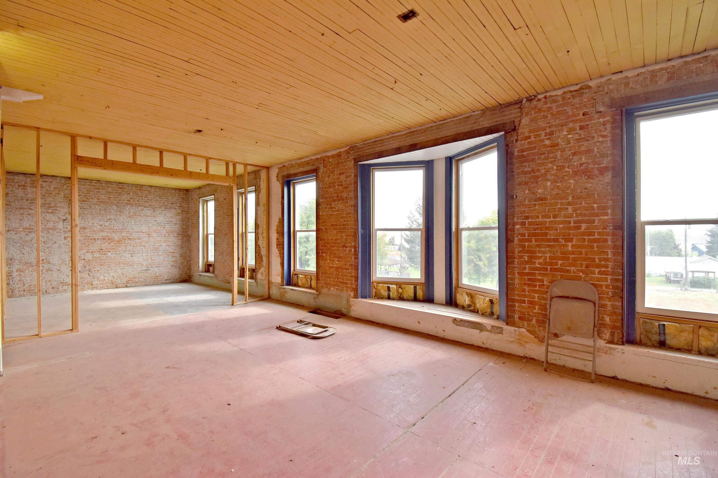 132 East Walnut Avenue Genesee, ID 83832 - Photo 5 of 50