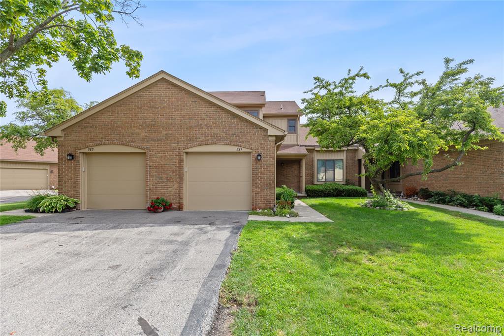 587 Tennyson Rochester Hills, MI 48307 - Photo 36 of 48 Gallery Image 36
