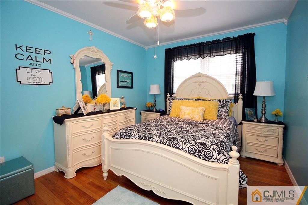 3 Sherwood Road Edison, NJ 08820 - Photo 19 of 24 Gallery Image 19