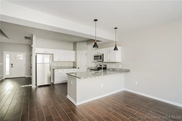 $1,730 | 2101 Paddle Wheel Drive, Jeffersonville, IN 47130