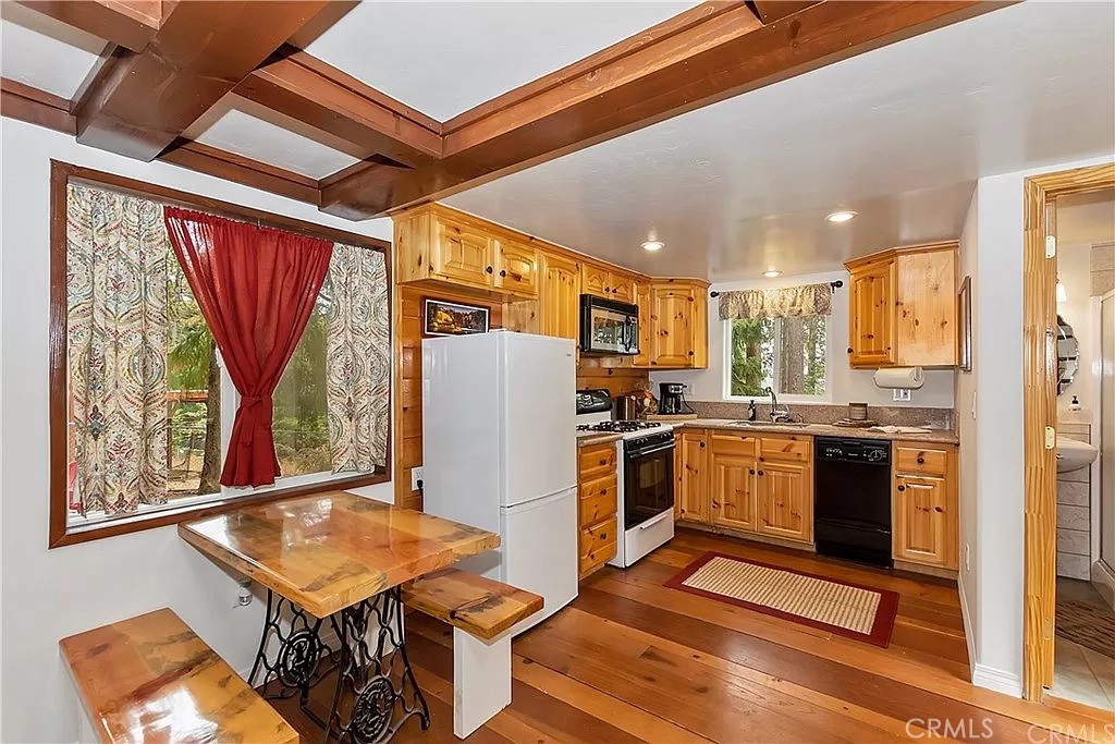 471 Willow Witch Road Cedarpines Park, CA 92322 - Photo 10 of 35