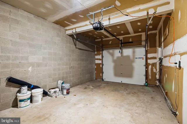 $499,999 | 203 Jonathan Drive, North Wales, PA 19454