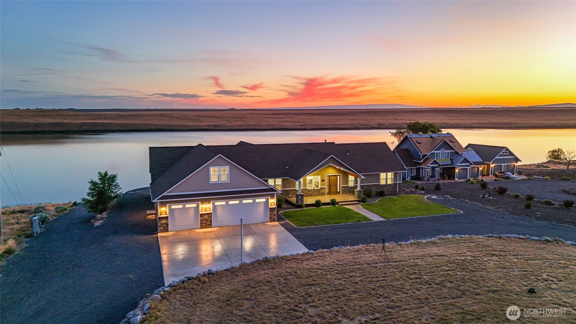7328 Stonecrest Road Northeast Moses Lake, WA 98837 - Photo 1 of 40