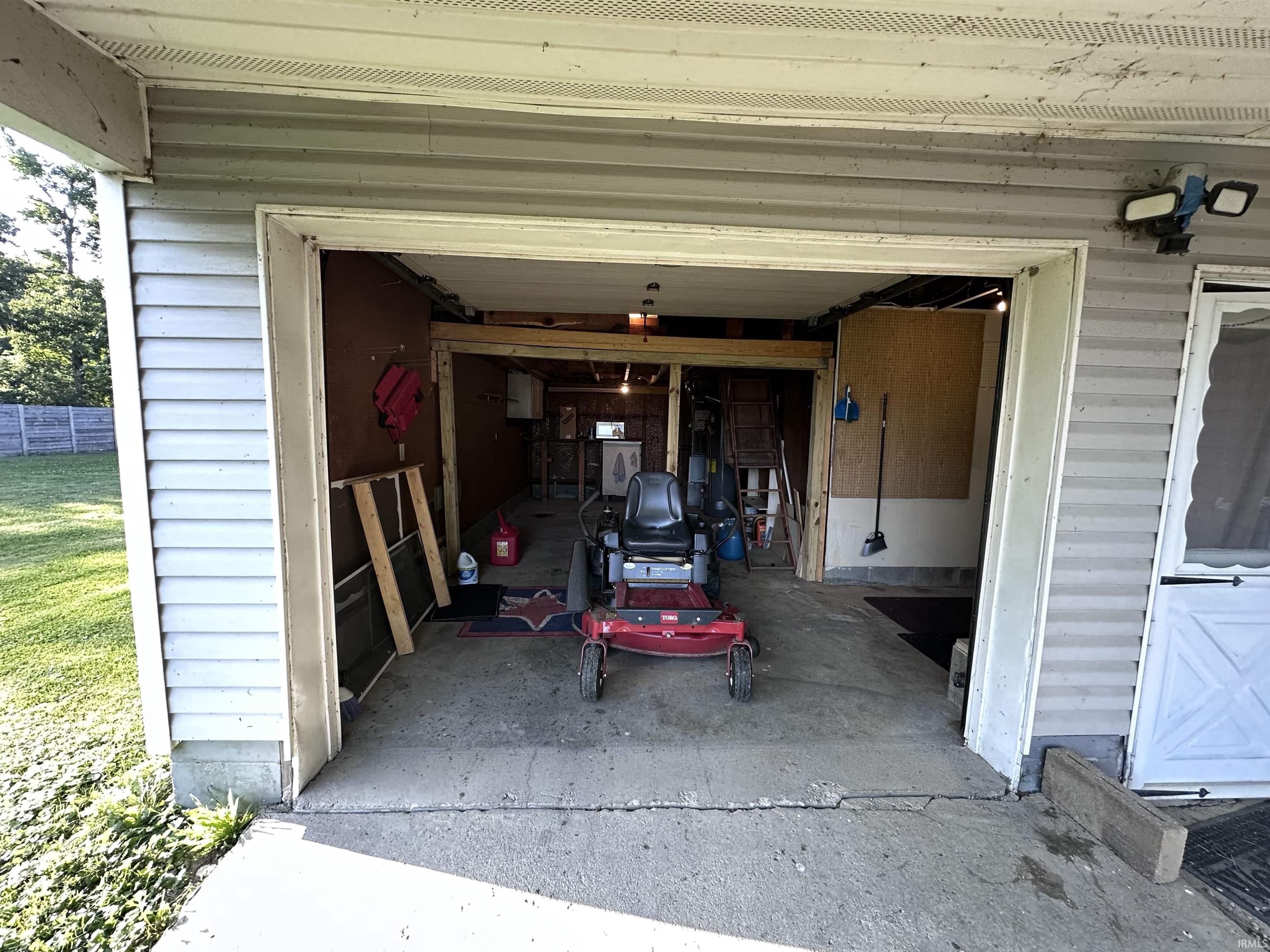3909 North 500 W Road Muncie, IN 47304 - Photo 22 of 29