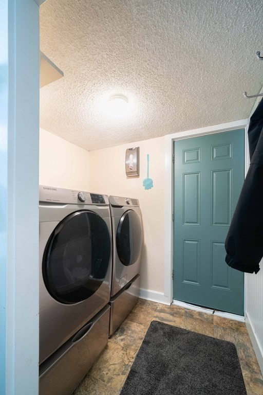 60 Westfield Road Holyoke, MA 01040 - Photo 11 of 39 Gallery Image 11