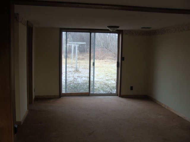 12268 Foley Road Emmett, MI 48022 - Photo 4 of 13 31084336-3.JPG