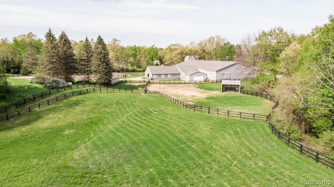 4792 Hough Road Dryden, MI 48428 - Photo 52 of 65 4792-Hough-Rd-55.jpg