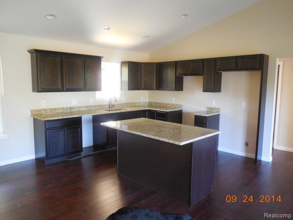 3830 Fisher Road Howell, MI 48855 - Photo 14 of 27 DSCN2199.jpg