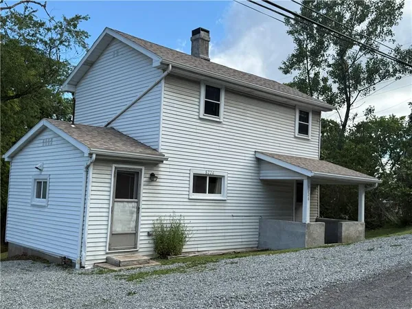 $995 | 8226 Steubenville Pike, Imperial, PA 15126