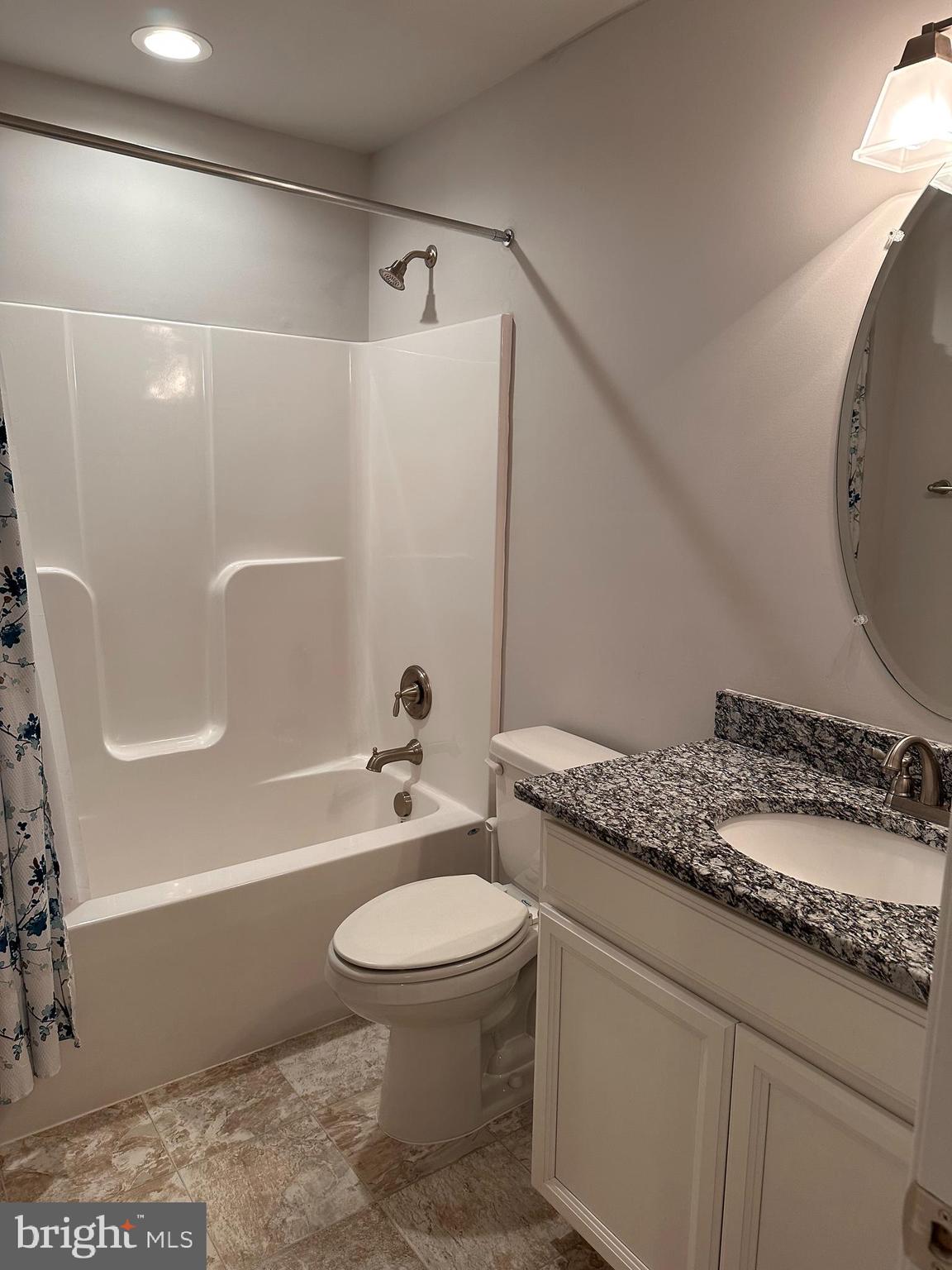 265 Hickory Ridge Circle Mineral, VA 23117 - Photo 20 of 24 2nd floor bath