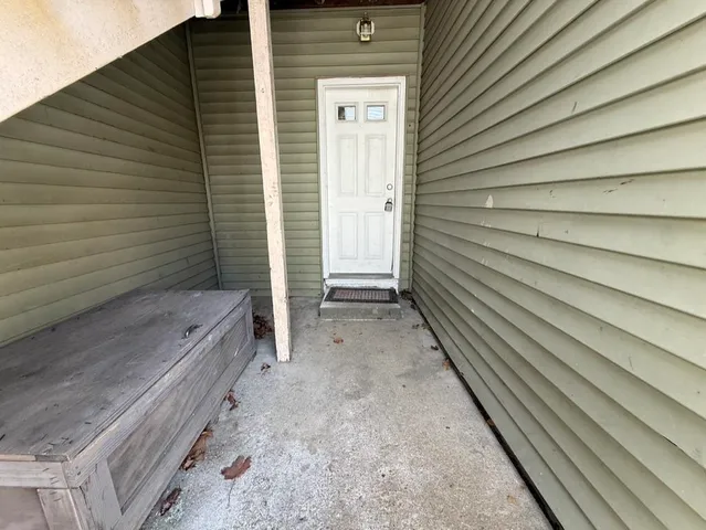 $2,200 | 40 School Street, Unit A, Franklin, NH 03235