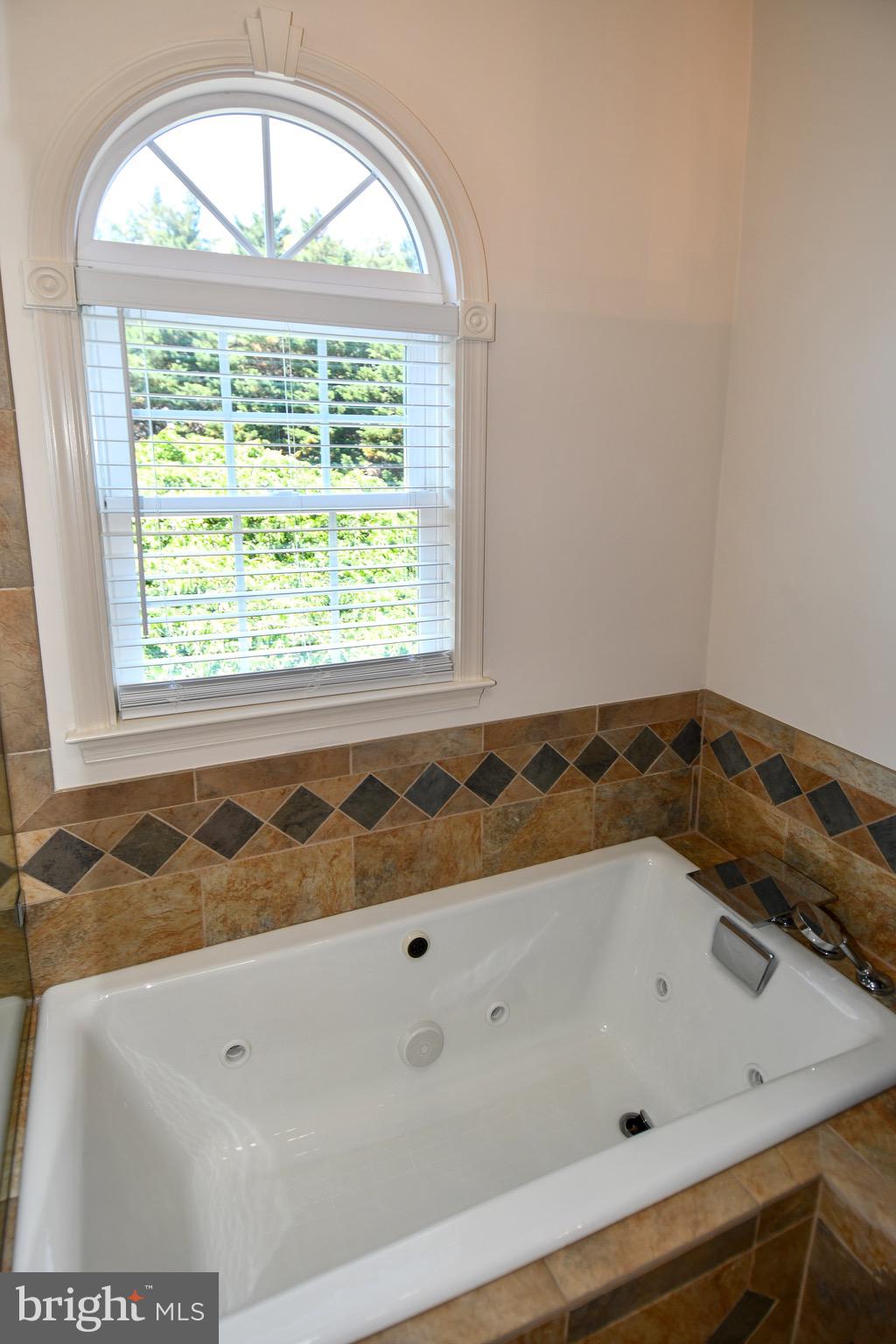 11061 Tottenham Lane Reston, VA 20194 - Photo 47 of 89