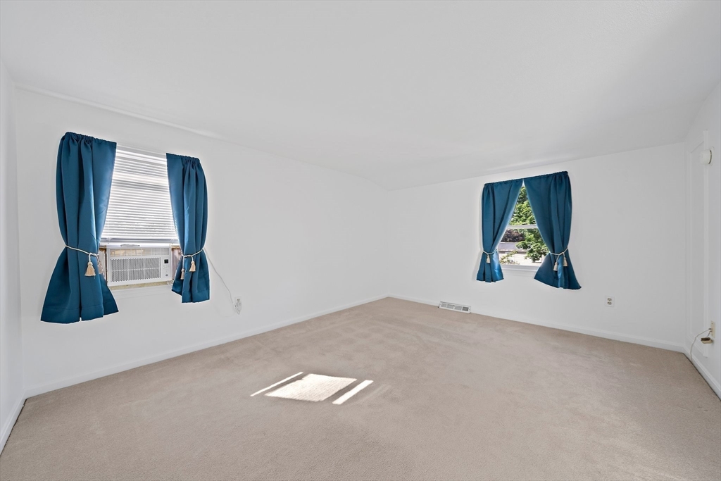 2 Winstead Road Weymouth, MA 02189 - Photo 10 of 23 Gallery Image 10