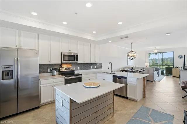 $440,000 | 9578 Trevi Court, Unit 5124, Naples, FL 34113