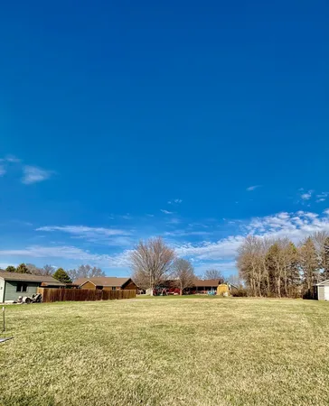 $15,000 | 913 9th Avenue Southwest, Pipestone, MN 56164